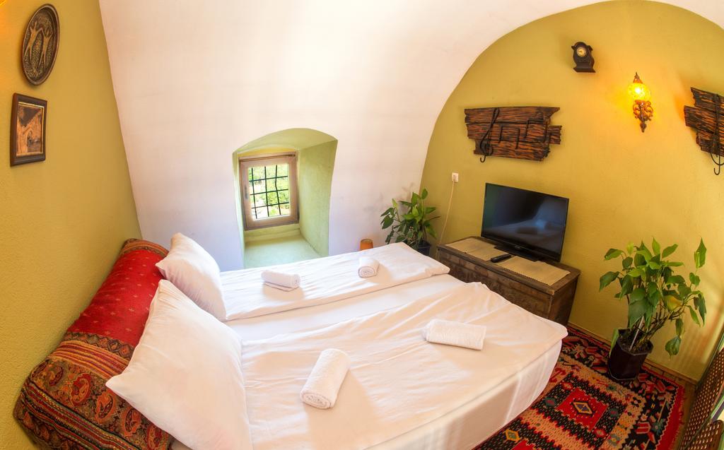 Cozy Studio Apartment Next To The Old Bridge Mostar Eksteriør billede